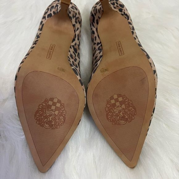 Vince Camuto Leopard High Heels Size 7 - Picture 4 of 9